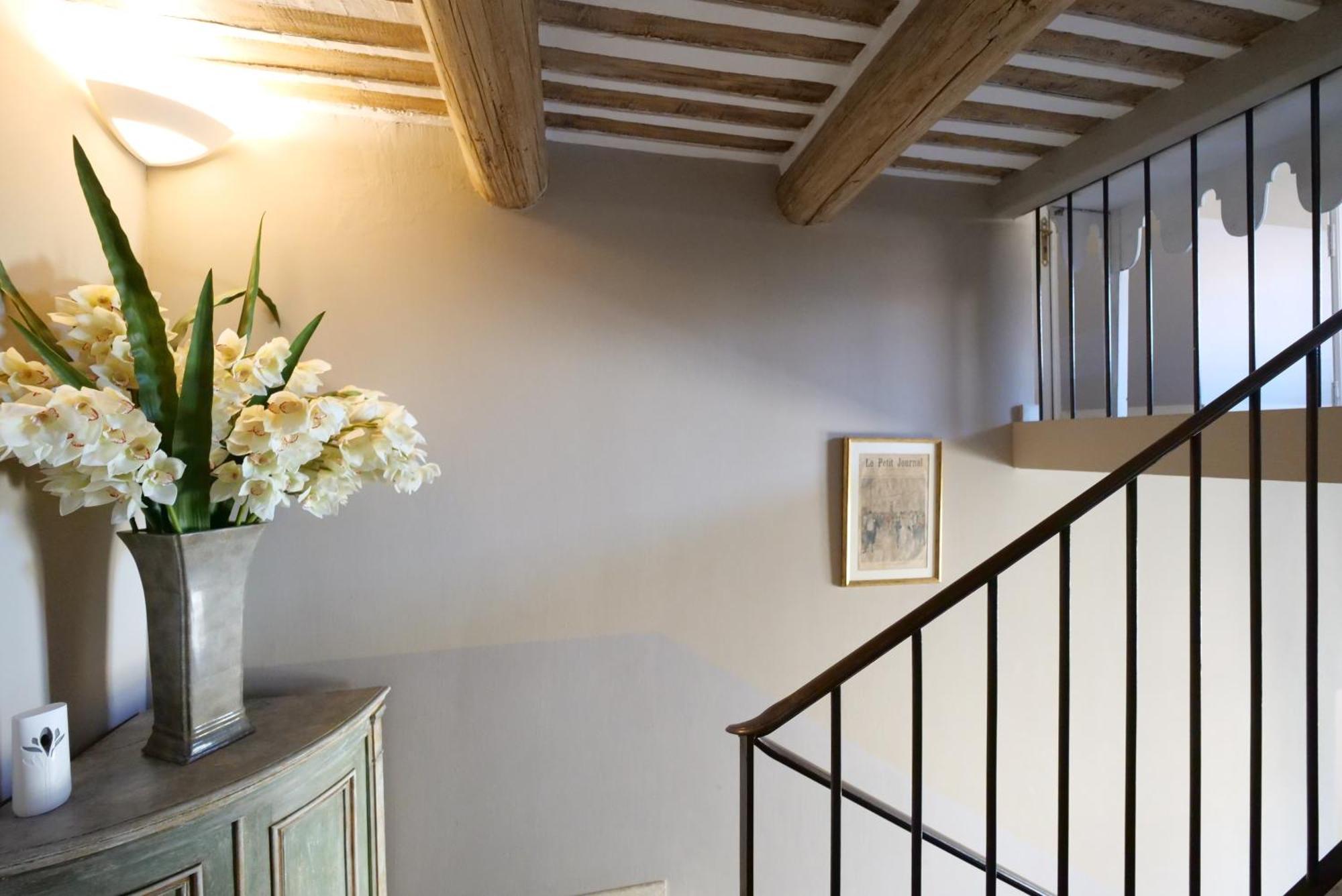 Chambres Du Vieux Bistrot Cabrières-dʼAvignon Extérieur photo