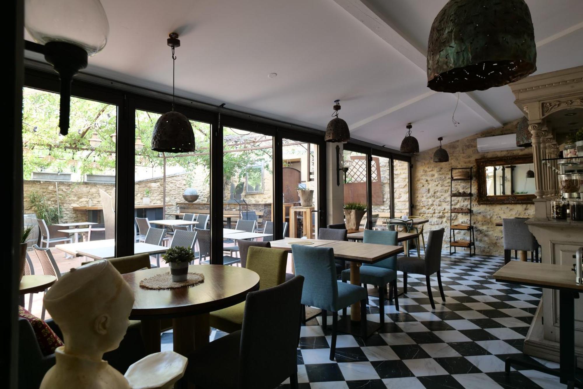 Chambres Du Vieux Bistrot Cabrières-dʼAvignon Extérieur photo